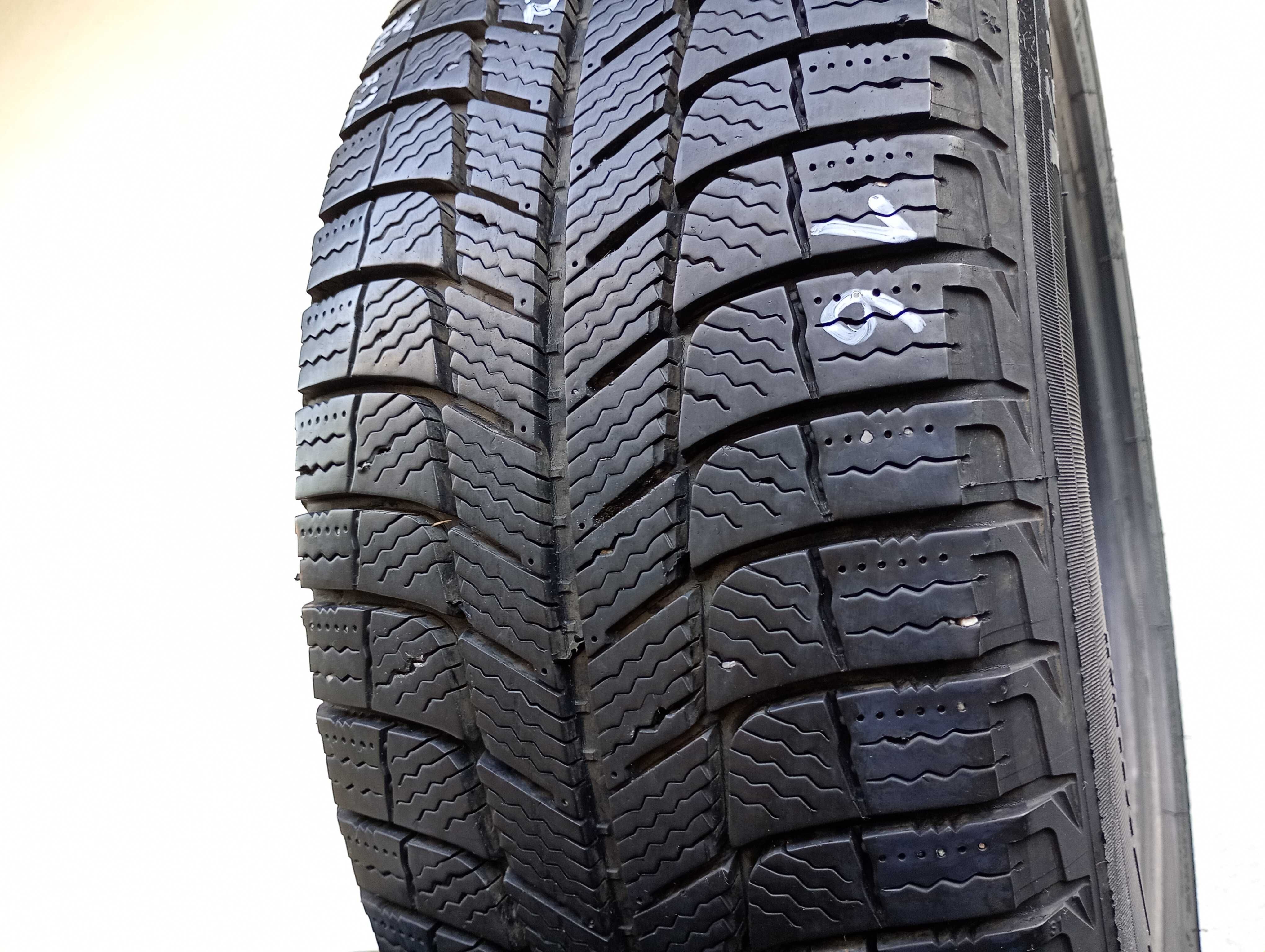 205/55 r16 2шт Michelin 22р. зима резина 205 55 16 (w14*2)