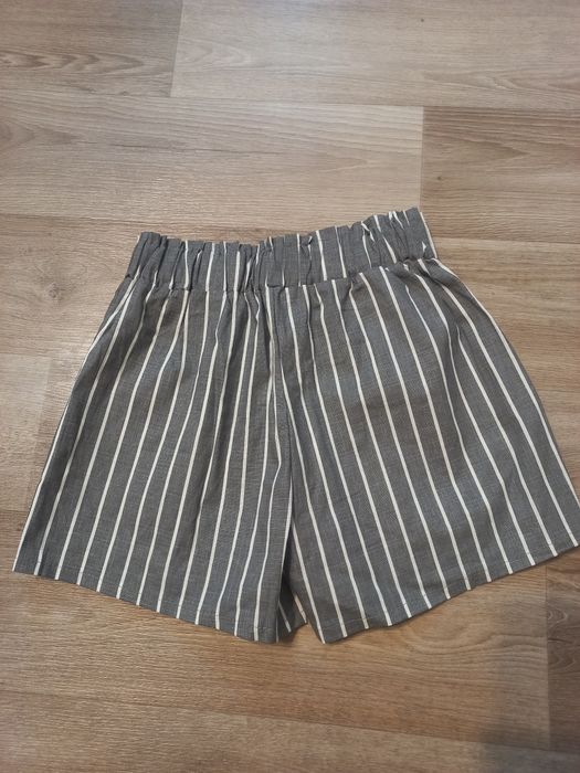 Жіночі лляні літні шорти розмір хс/с. Нові