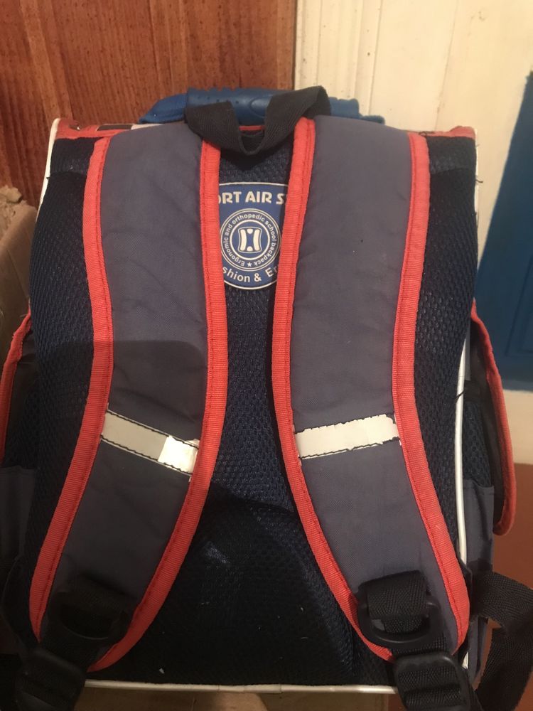 Шкільний ортопедичний рюкзак для хлопчика