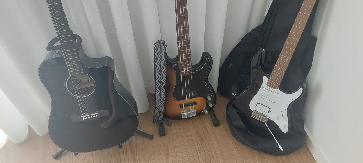 Vendo instrumentos musicais