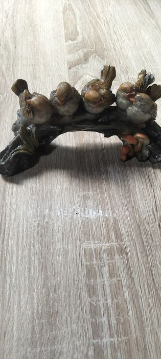 Figurka rzeźba ptaszki na galezi F.A.R.O