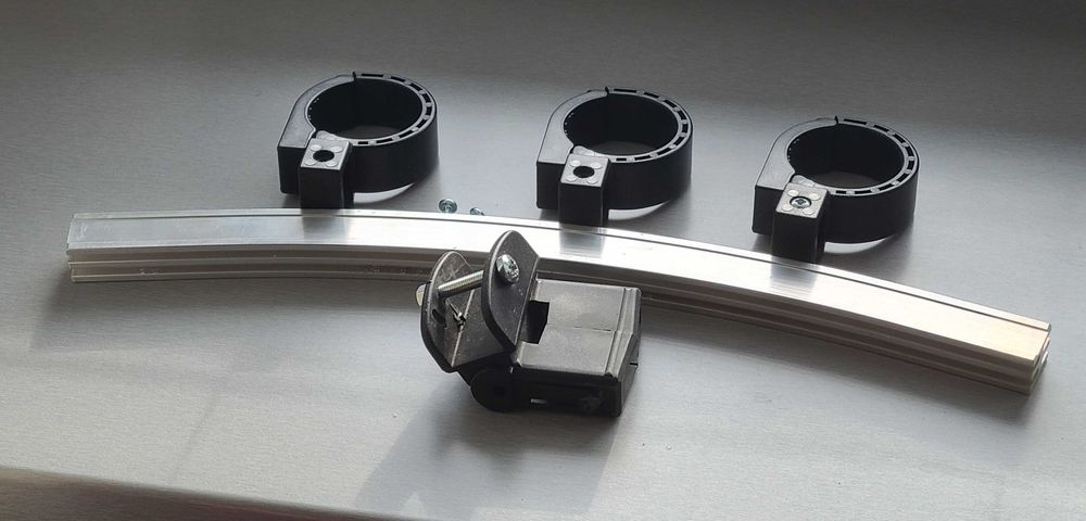 Мультифид «Triax 3 LNB» спутниковой антенны (Дания)