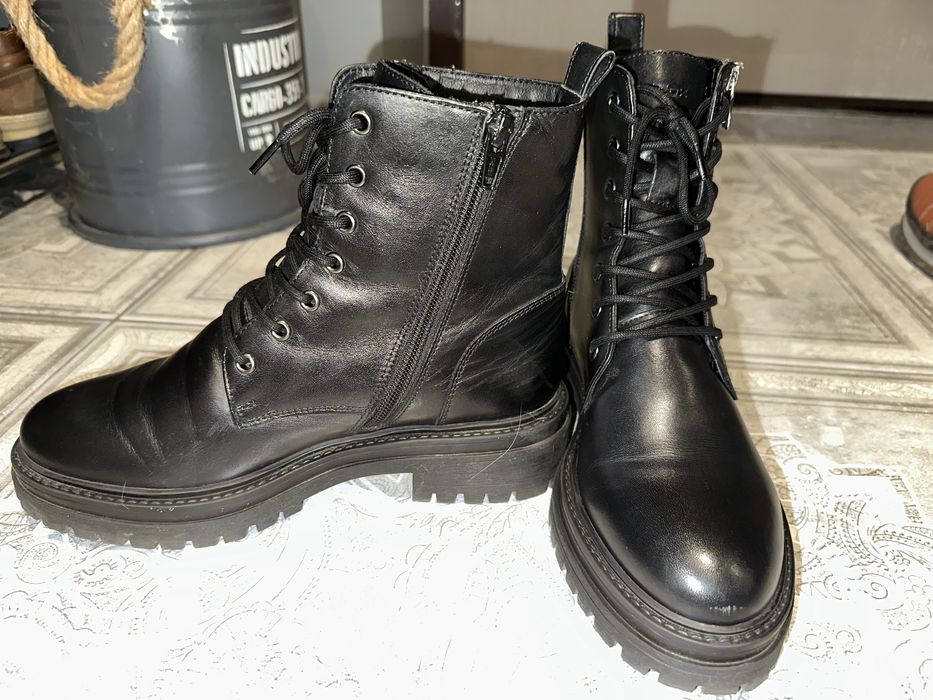 Продам чобітки Geox Respira