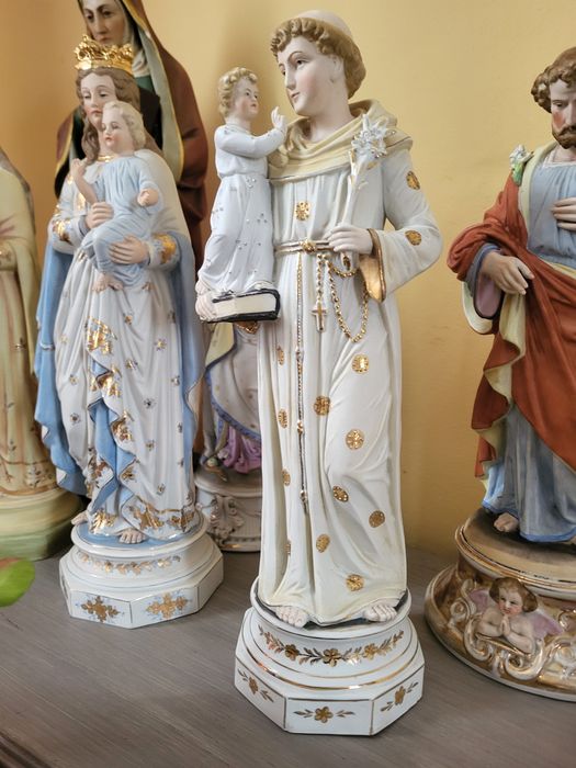 Piękna figurka Święty Antoni z Panem Jezusem z porcelany biskwitowej