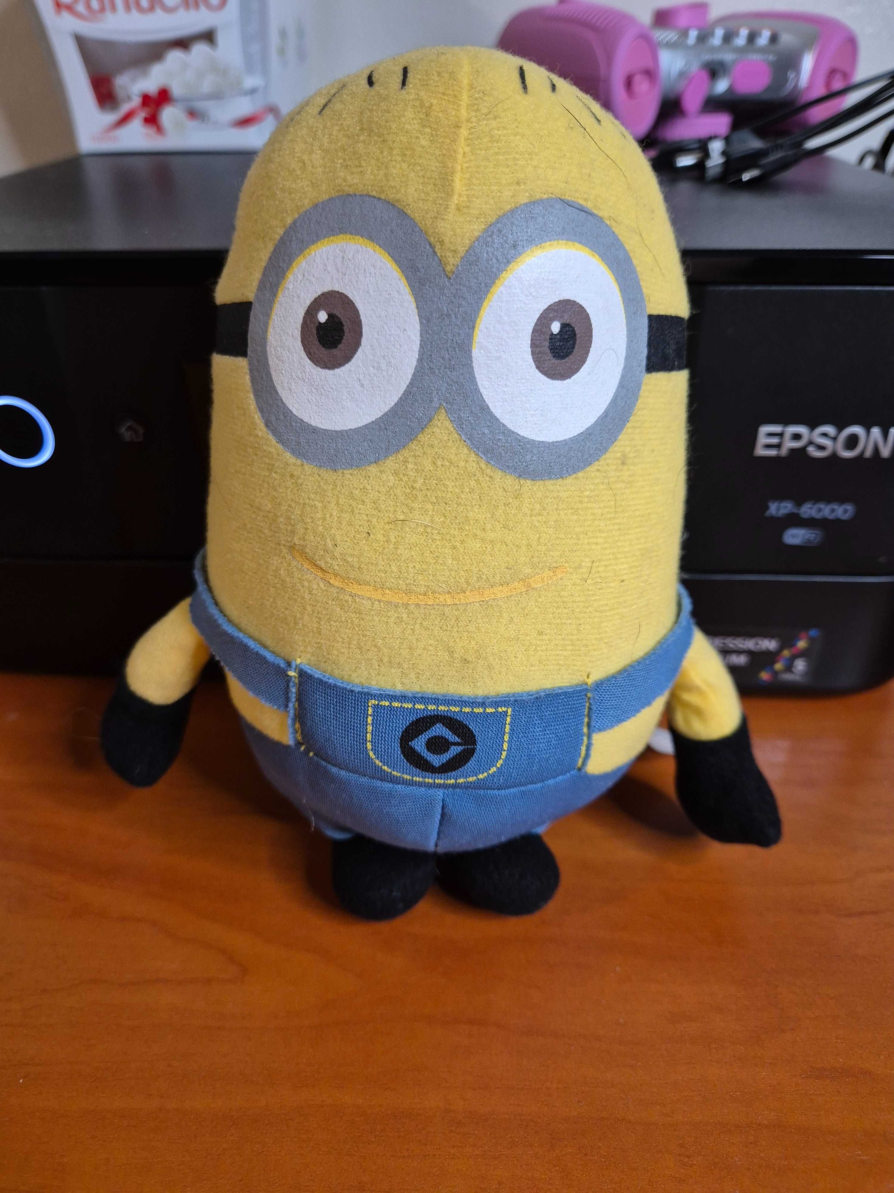 Maskotka minionek STUART dziewczynka
Minionki
