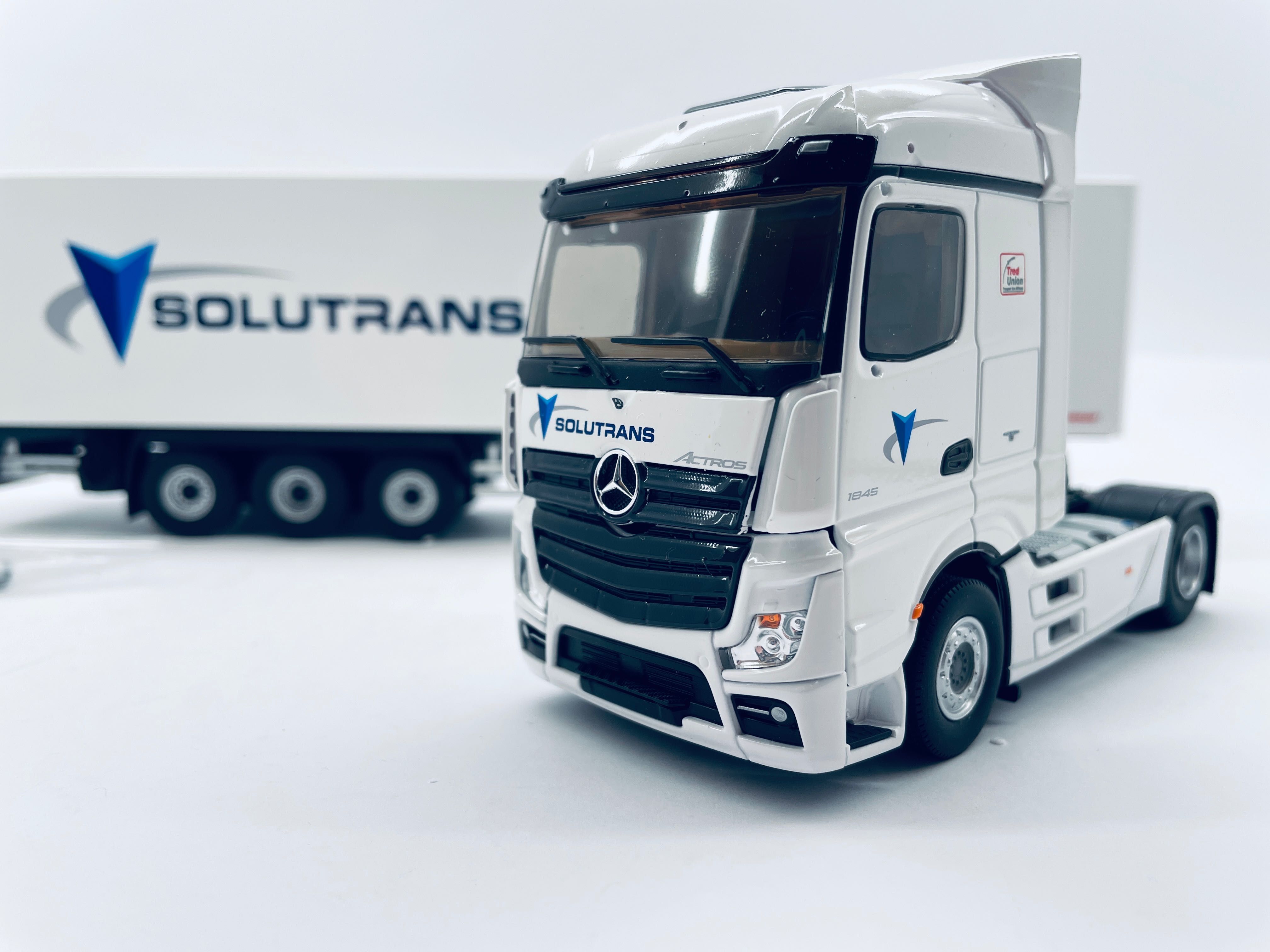 ELIGOR .1/43  Mercedes Actros с полуприцепом.Фура