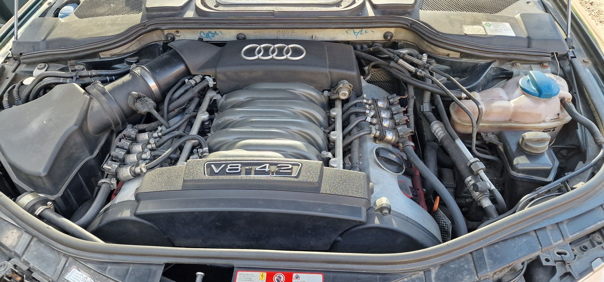 Audi A8 4,2 benzyna/gaz