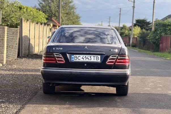 Мерседес 210W 3.2 дизель