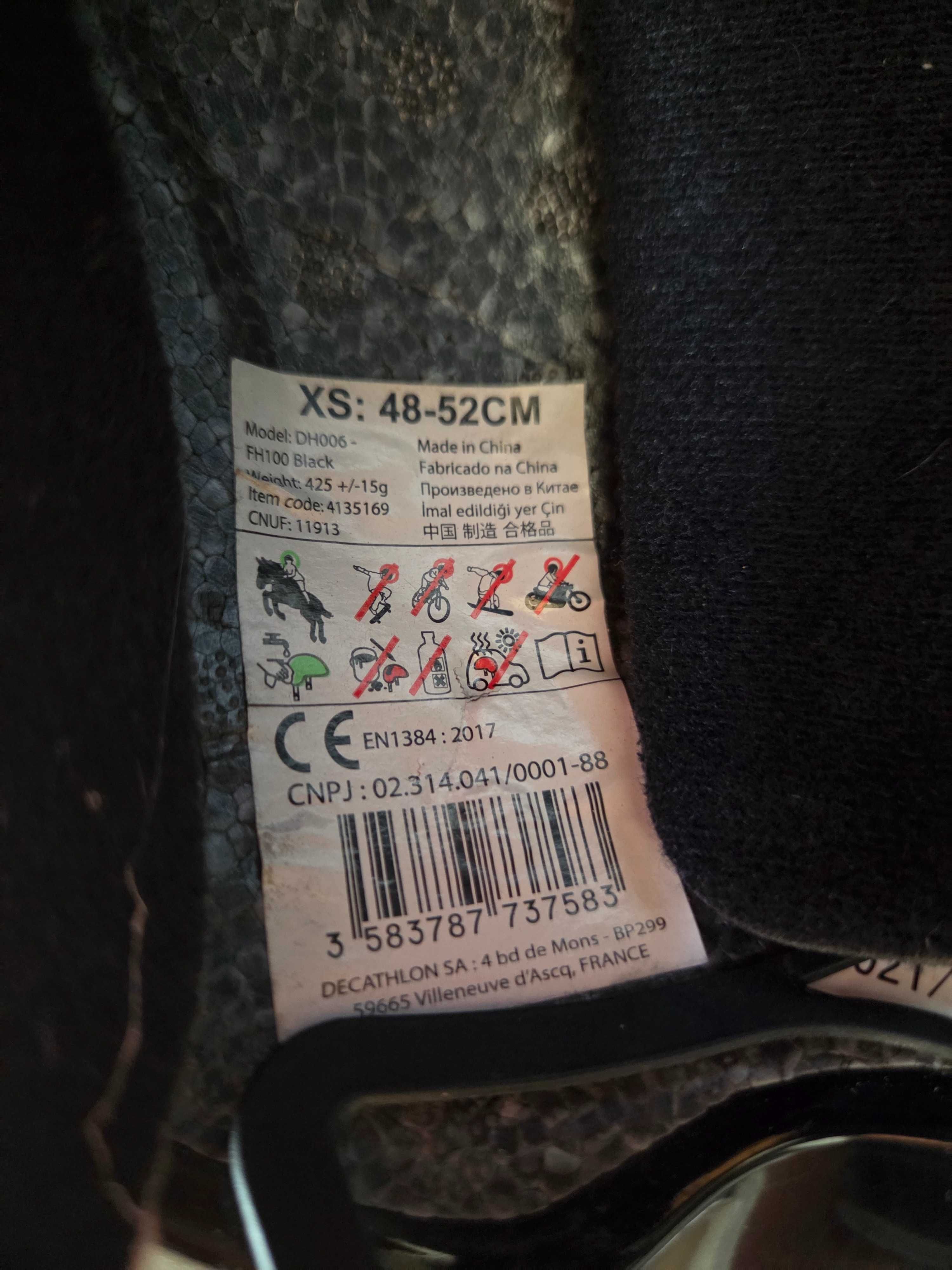 Sprzęt jeździecki dziecięcy czapsy sztyblety kask