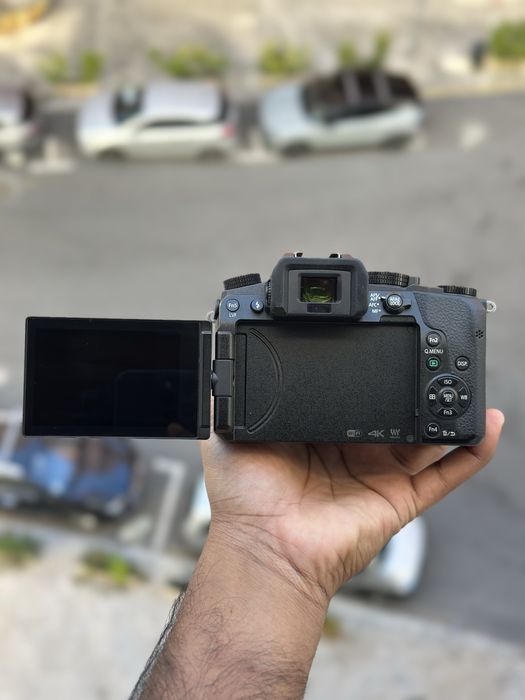 Panasonic Lumix DMC G7 WiFi/4k video com lente 14-42mm e bolsa