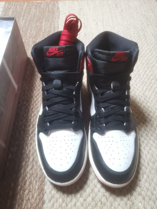 Nike Jordan 1 Original Black Toe 2025 tam 8,5 n°42 como nova com factu