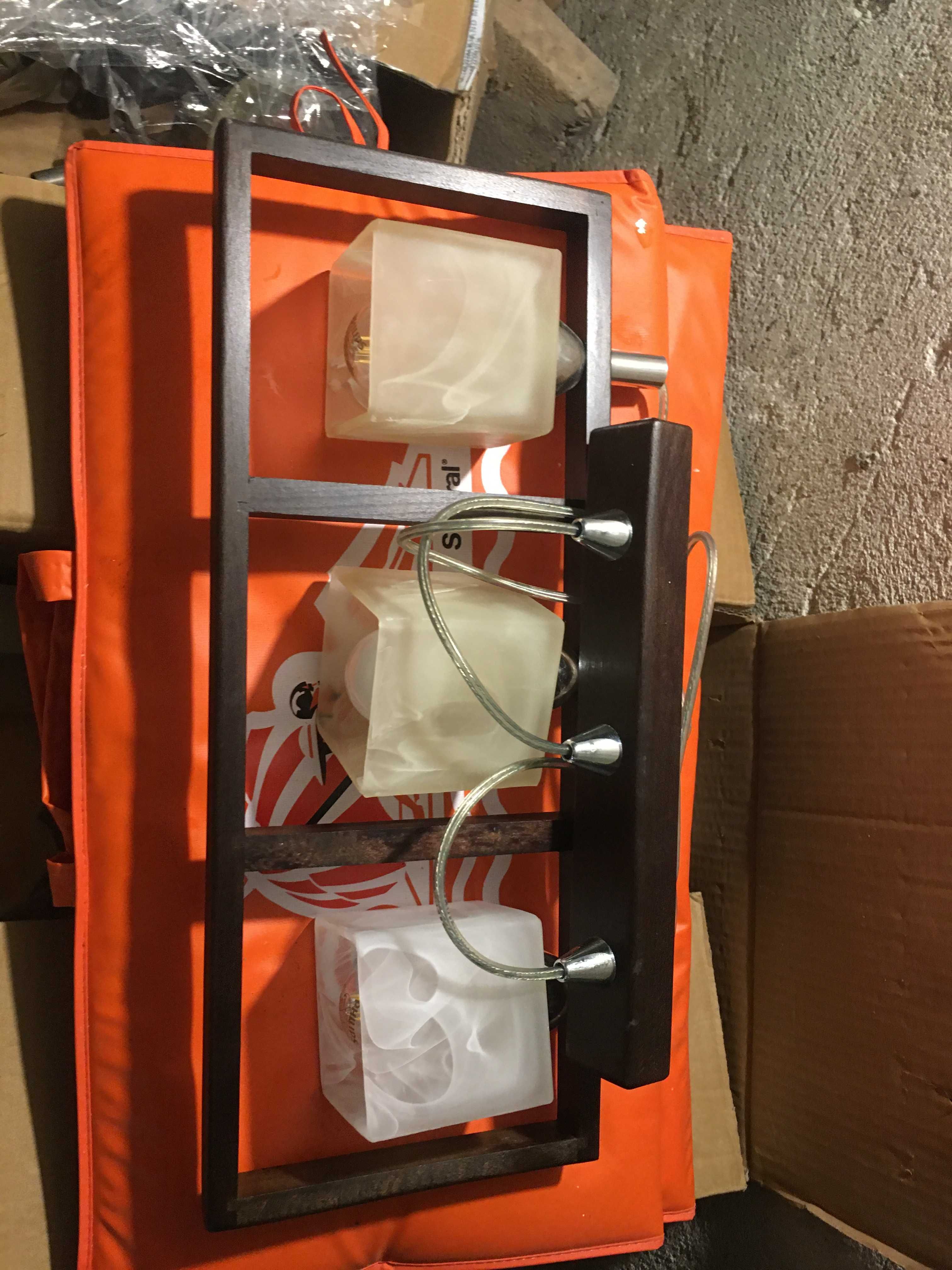 Lampa Olivia wenge potrojna sprawna