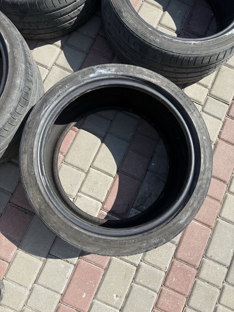 Шини різноширокі 275 35 R19, 245 40 R19