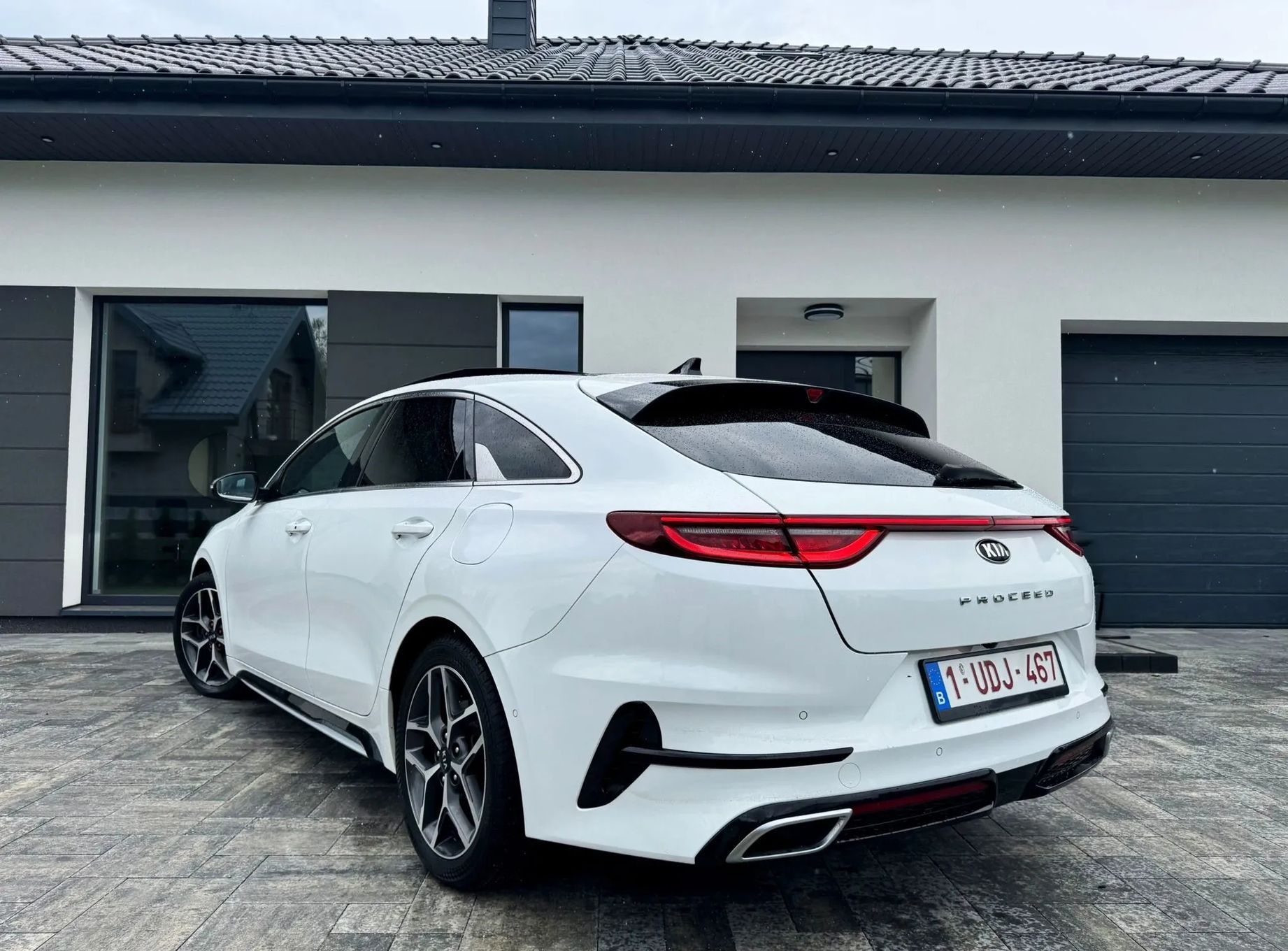 Kia ProCeed 1.4GDI 140KM GT-line Panorama CarPlay JBL Wentyle Kamera Blis HAK