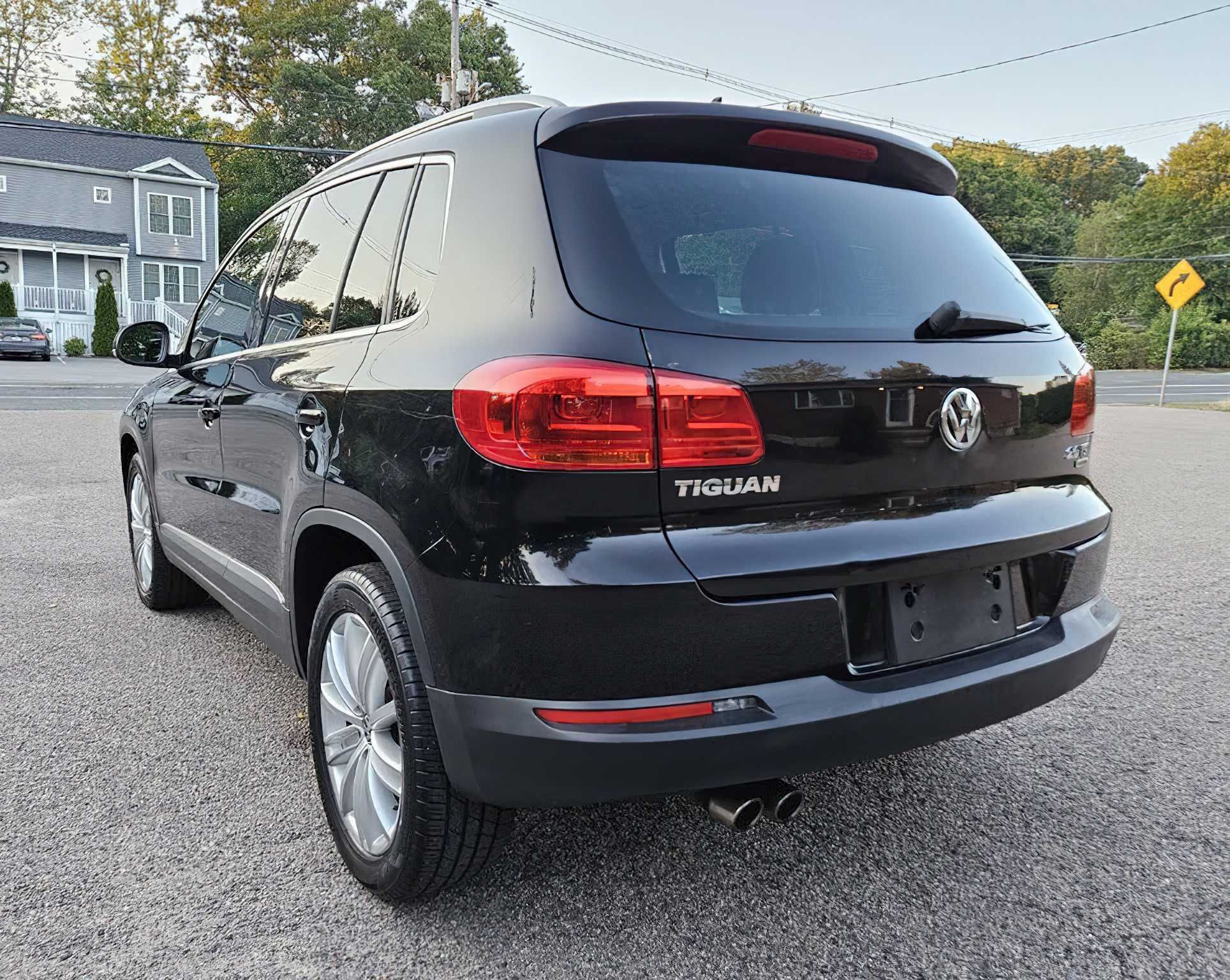 2015 Volkswagen Tiguan SE 4Motion with Appearance