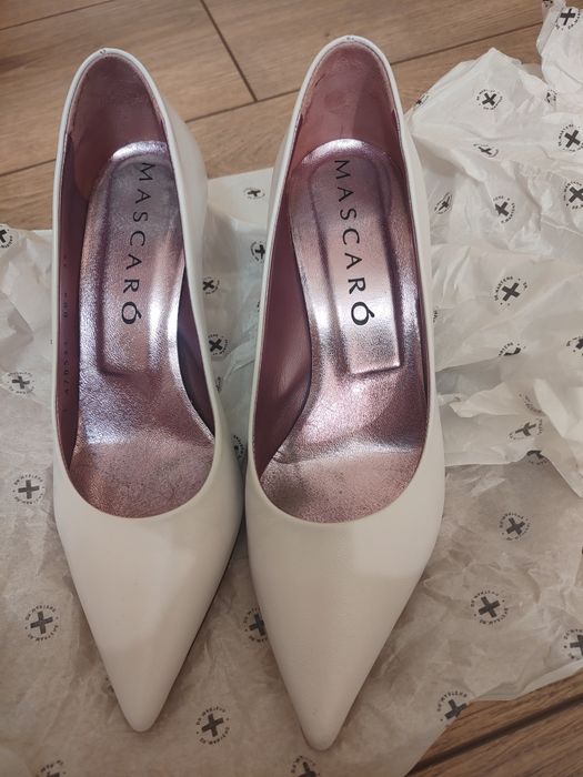 Buty ze skóry białe, ślubne Mascaro r. 36