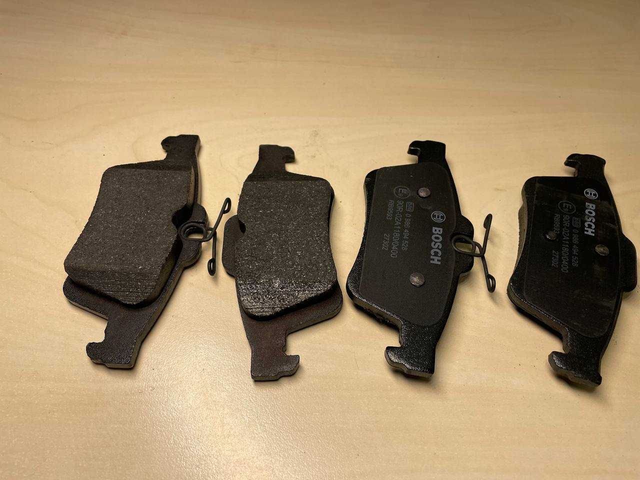 Колодки гальмівні дискові Bosch 986-494-528 комплект