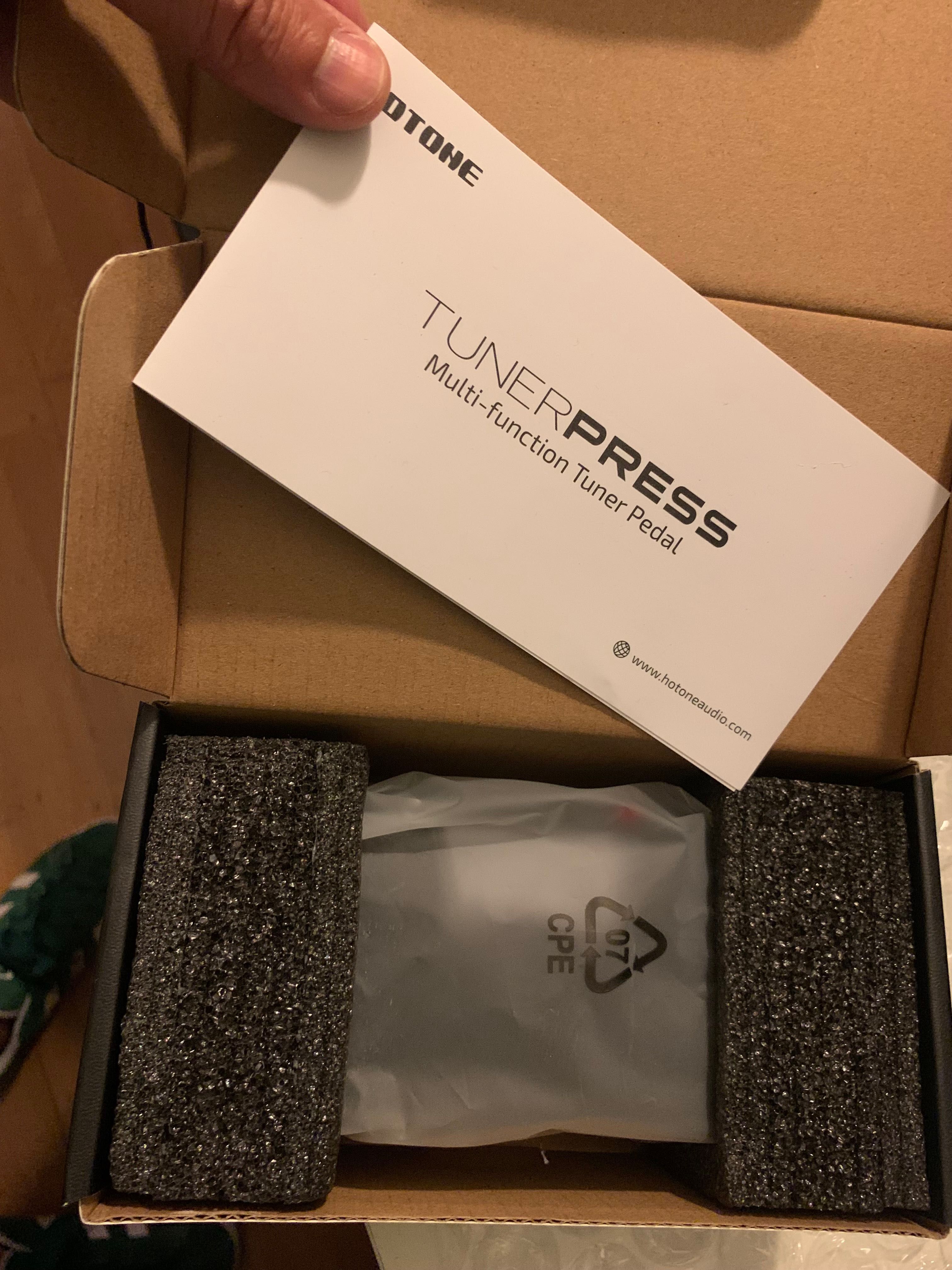 HOTONE TunerPress – Pedal Afinador / Volume / Expression – Novo