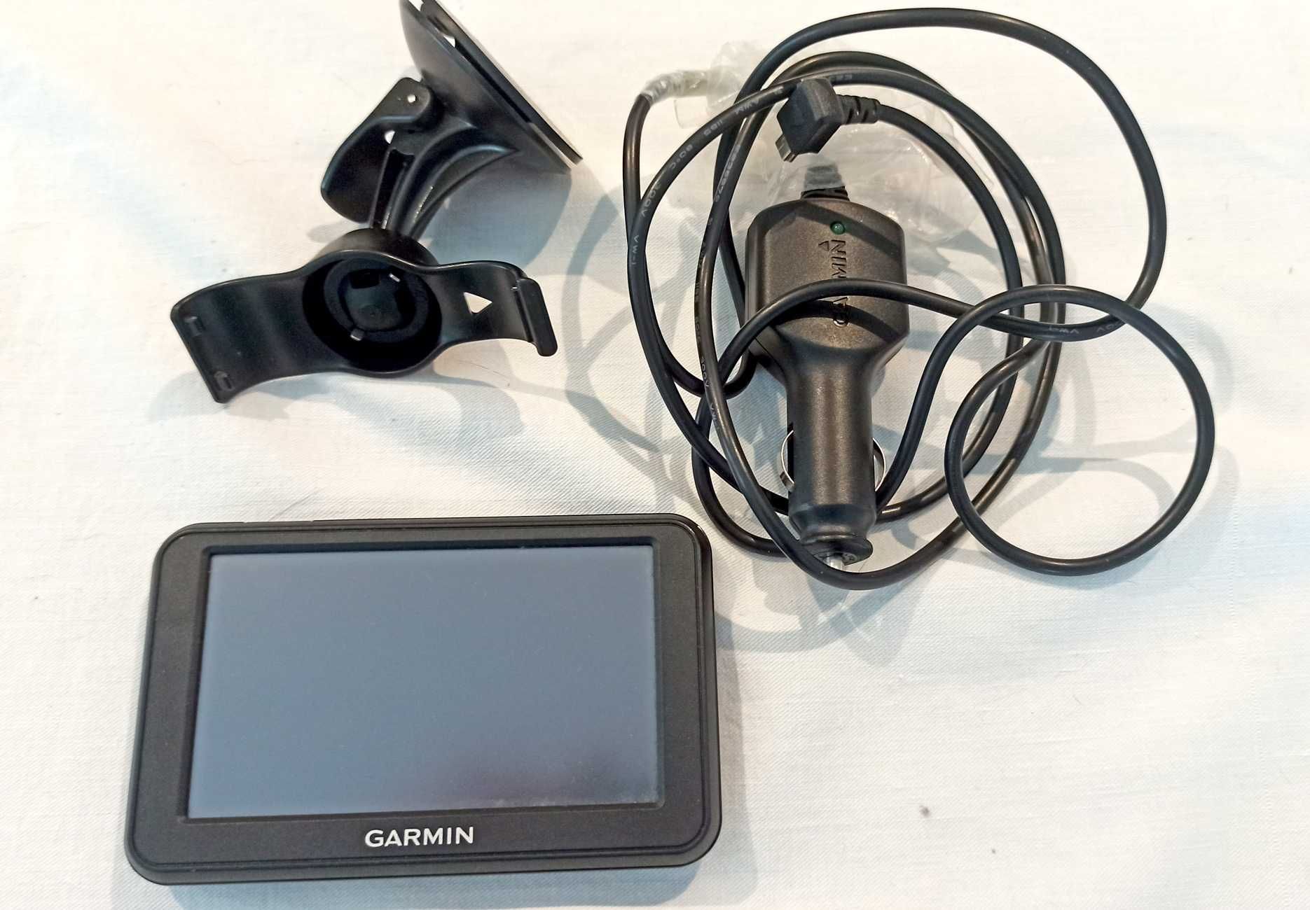 GPS Auto Garmin nuvi 40 - Carr. Isqueiro + Sup, Ventosa