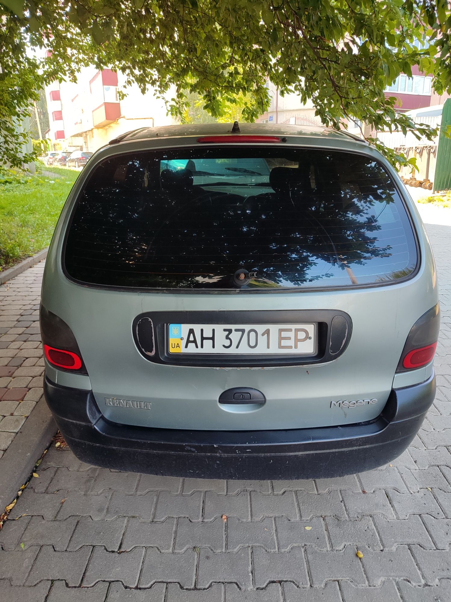 Рено Сценік продаж
