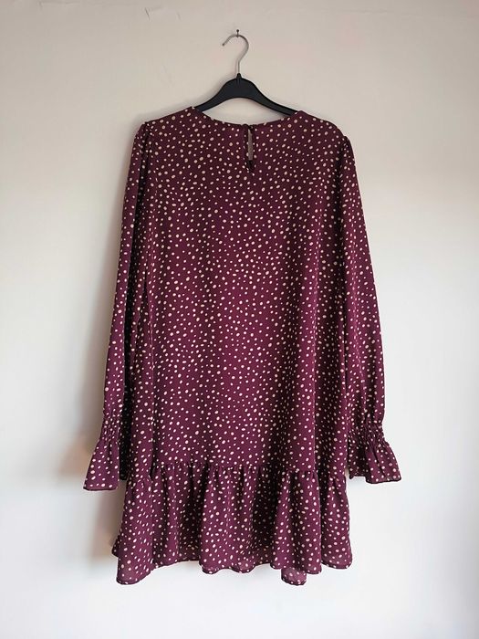 Bordowa jesienna sukienka w kropki marki AX Paris M/38 z falbanką