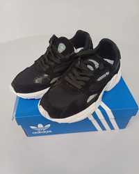 Sapatilhas Adidas Falcon 38