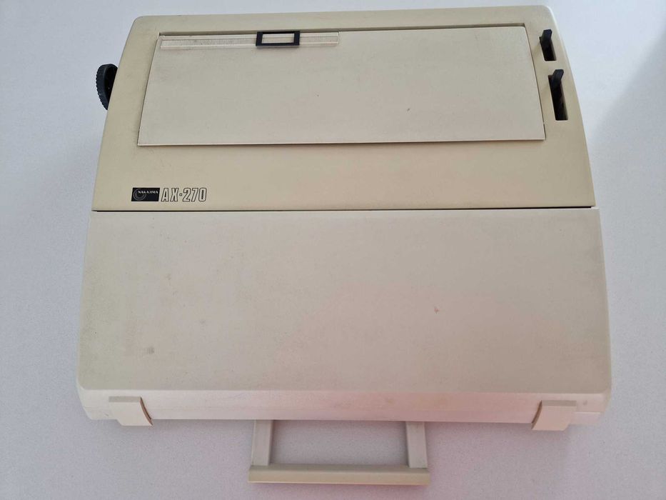 Vendo máquina de escrever elétrica