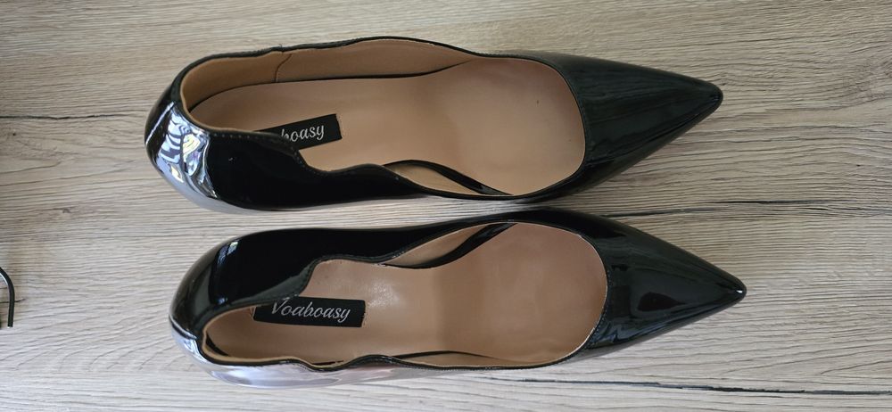Nowe Śliczne Czarne Szpilki Na Wysokim Obcasie Roz. 44,5