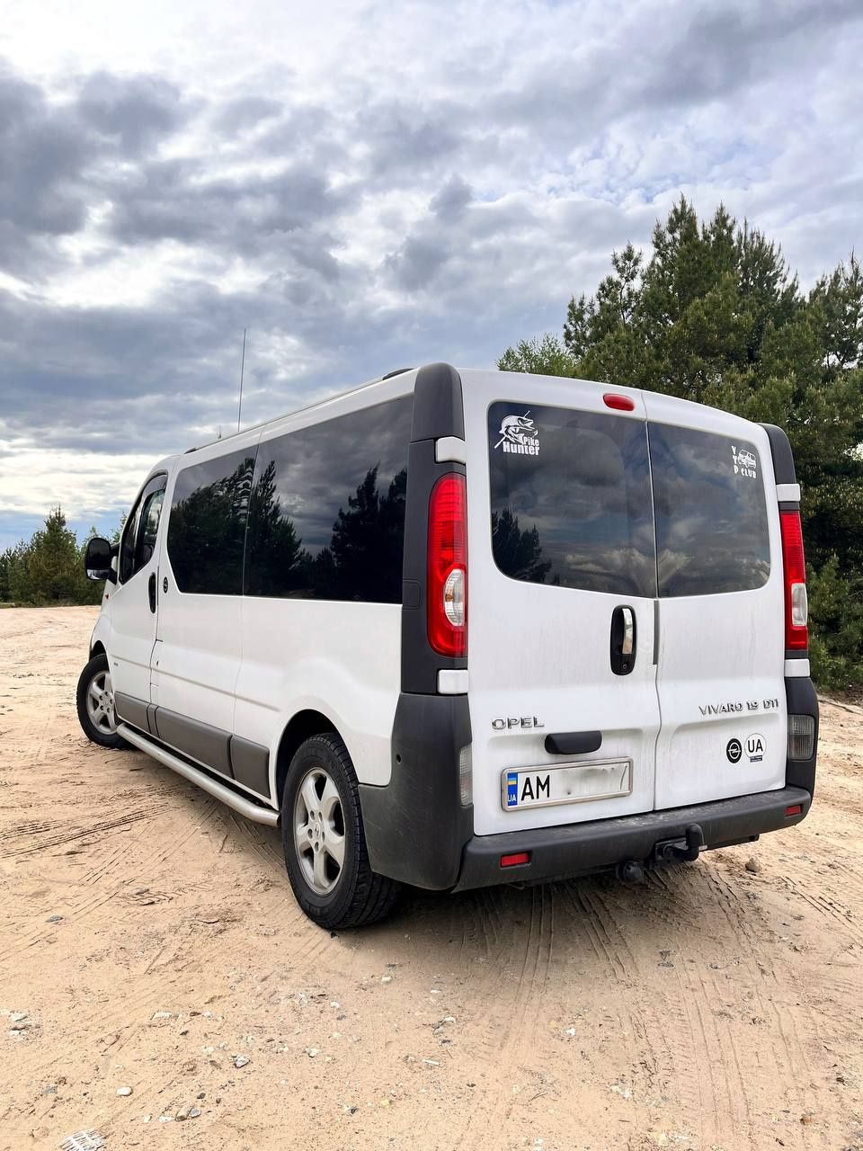 Продам OPEL VIVARO 1.9 DTI 2002.
