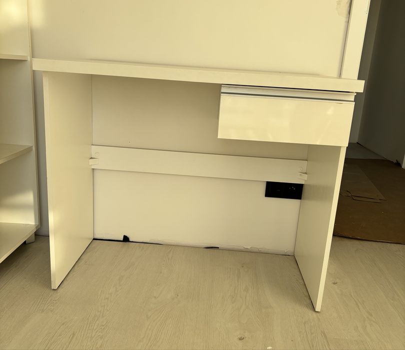 Biurko lakierowane bodzio