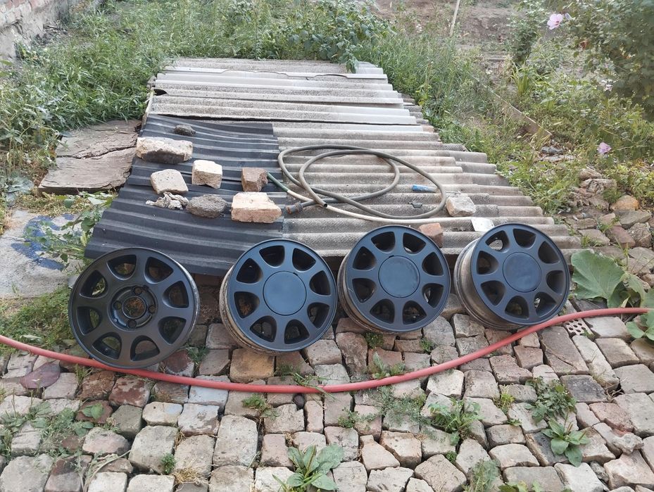 Титаны в хорошем состоянии R14