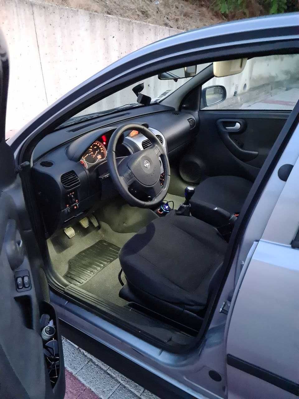 Oportunidade - Opel Corsa 1.3 cdti