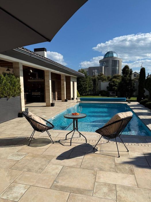 Продам дом в Совиньоне