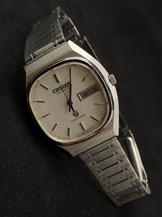 Citizen Quartz Crystron