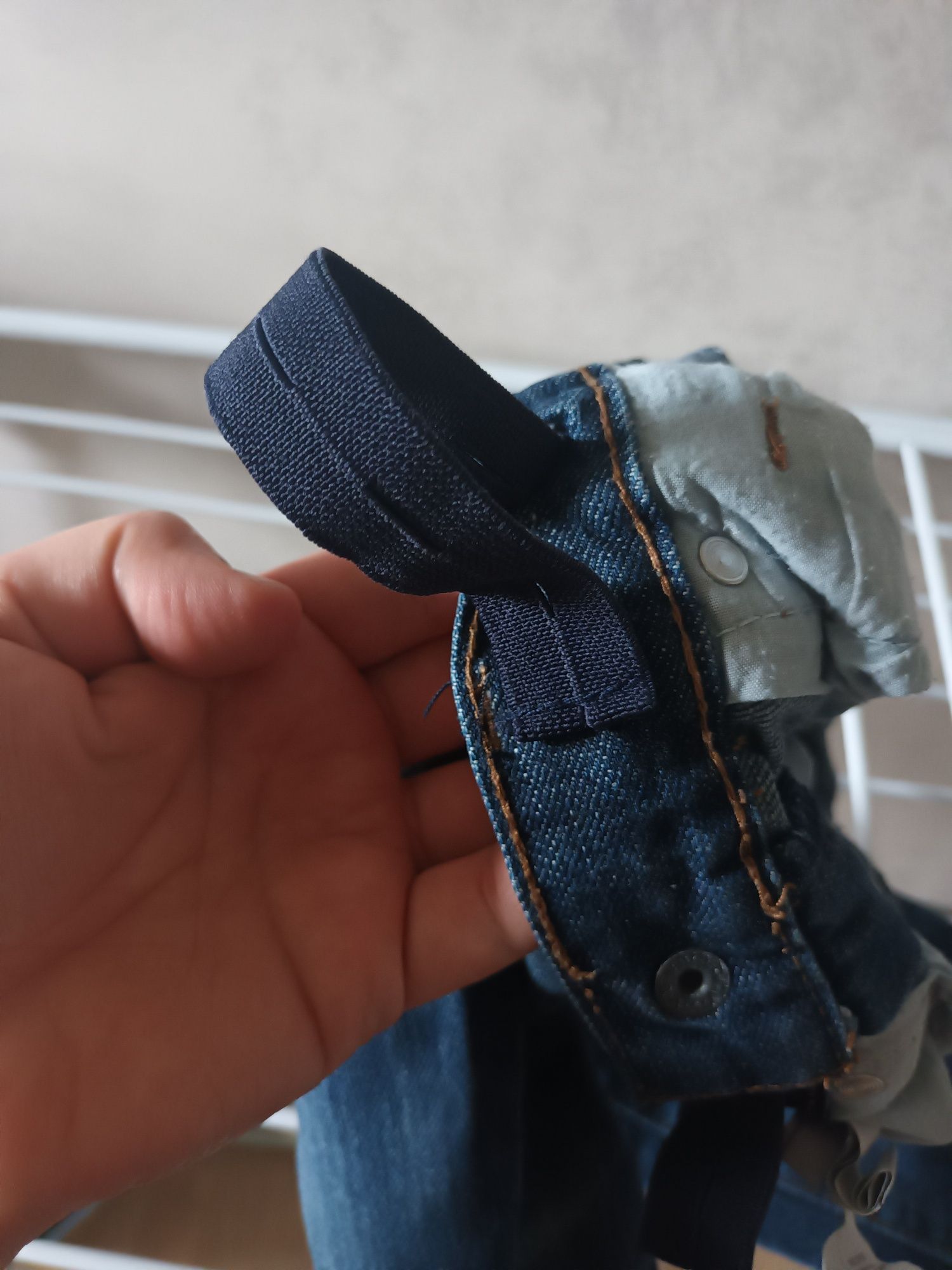 Spodnie chłopięce ,ciemny jeans,104.