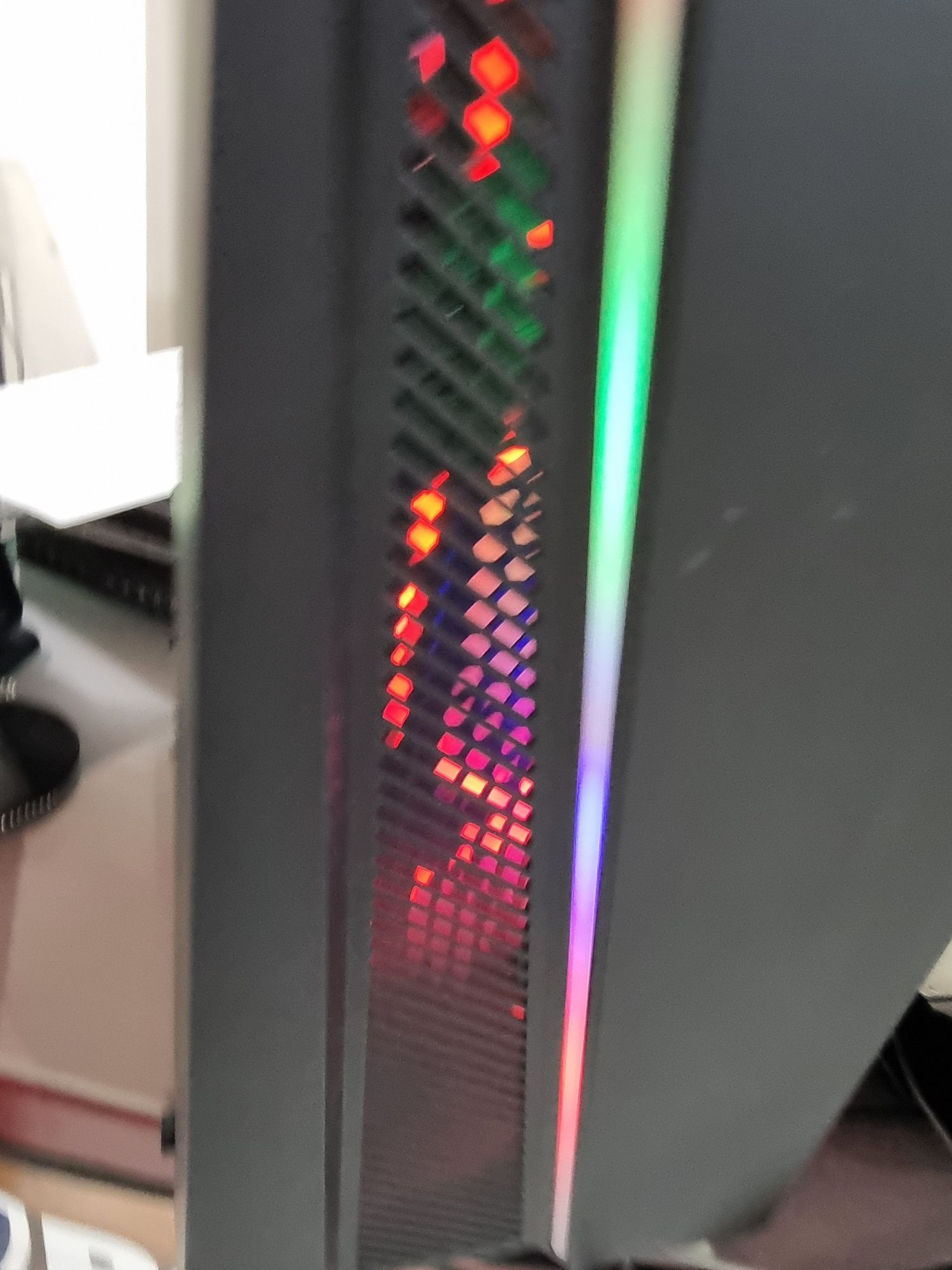 125€ X 4 Parcelas PC Gaming Ryzen5 RGB