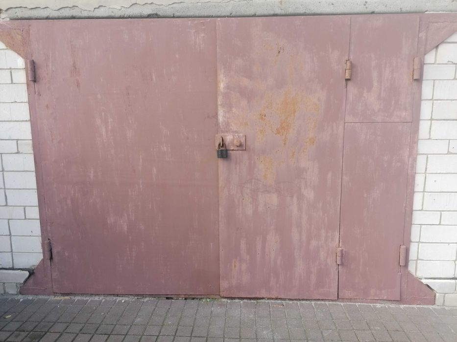 Продам металеві ворота