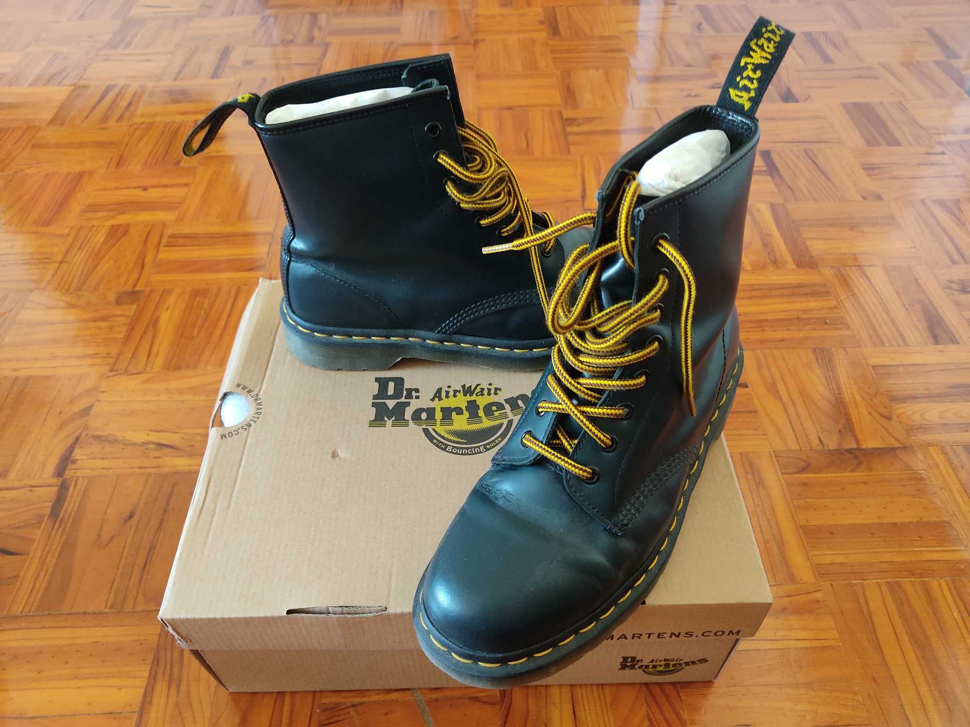 Botas azuis Dr. Martens