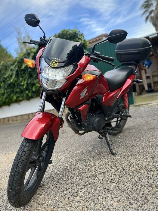 Moto Honda CB 125 F