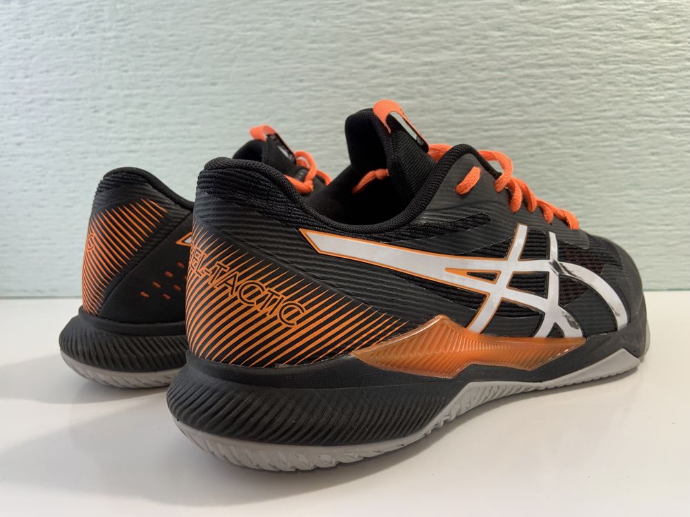 Кросівки Asics Gel - Tactic Відмінний стан 43.5р