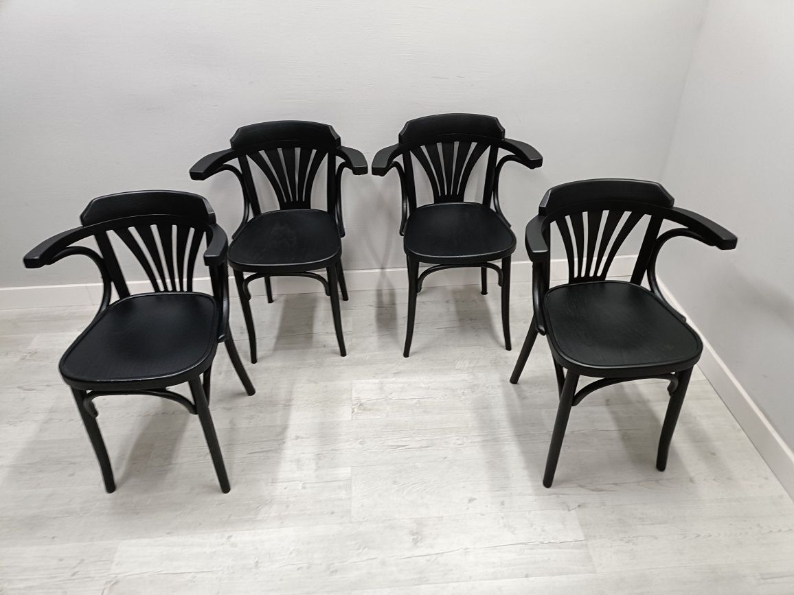 Krzesła czarne Thonet Fameg Vintage gięte czarne 40szt