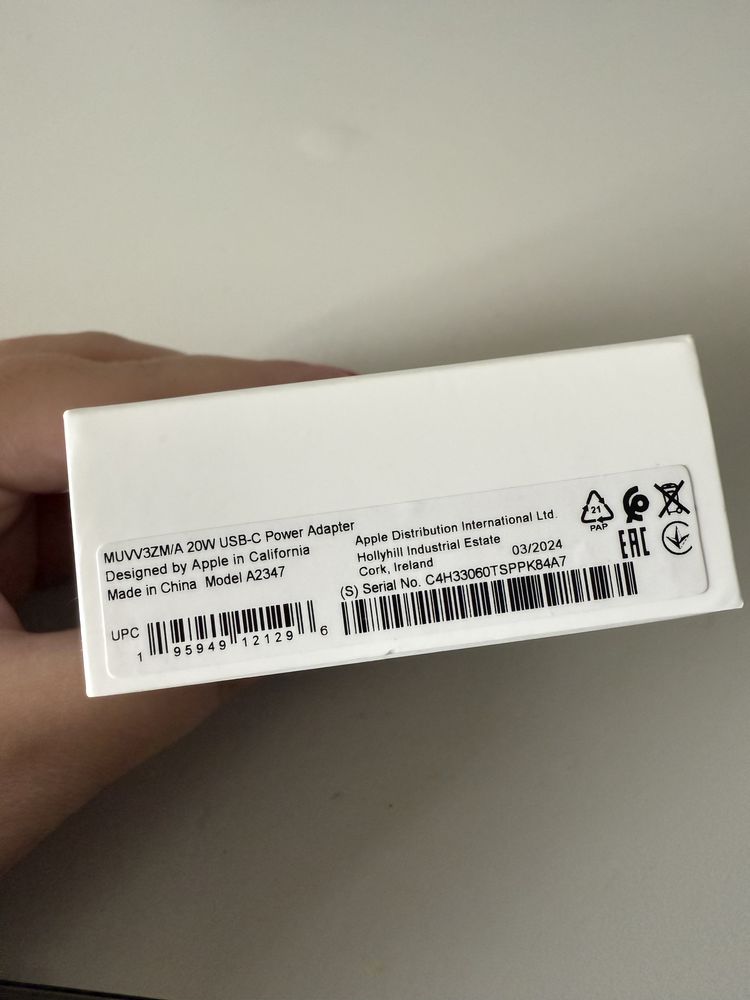 Oryginalna ladowarka apple 20W USB C power adapter
