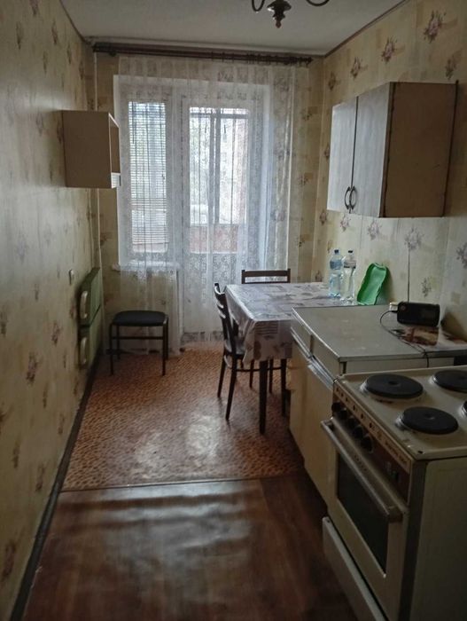 Здам 1 к кв по вул Москалівська,7 поруч з парком Стрілка метро Левада