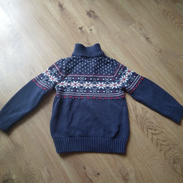 Swetr dziecięcy ciepły