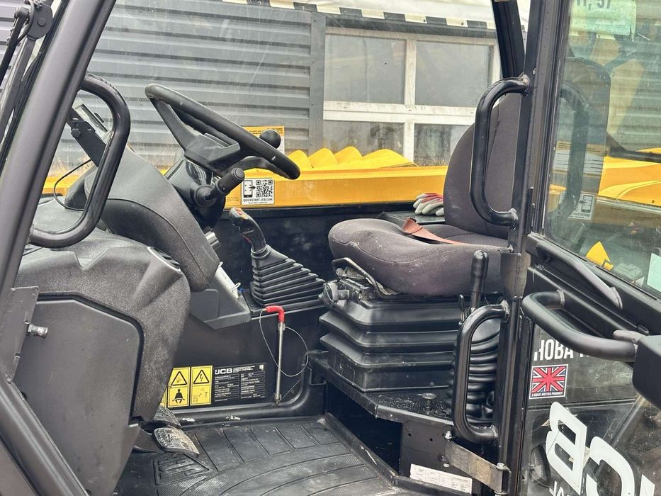 Телескопічний навантажувач jcb 531-70(маниту)