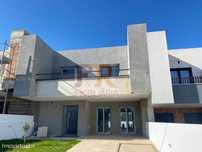 MAGNÍFICA Moradia T3 com Piscina. SESIMBRA