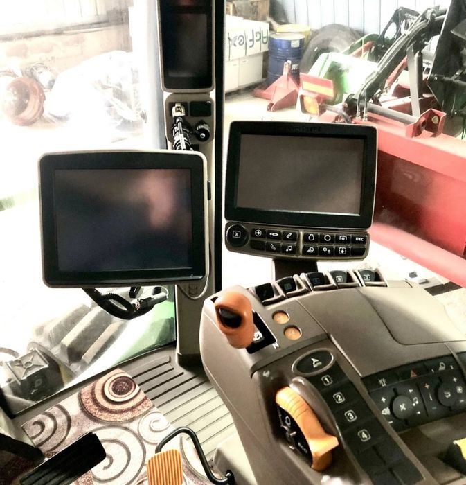 Трактор John Deere 8320 RT 2015