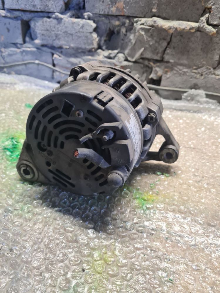 Генератор Audi A4 B5 Ауді А4 Б5 70A 1.8 B 058903018
