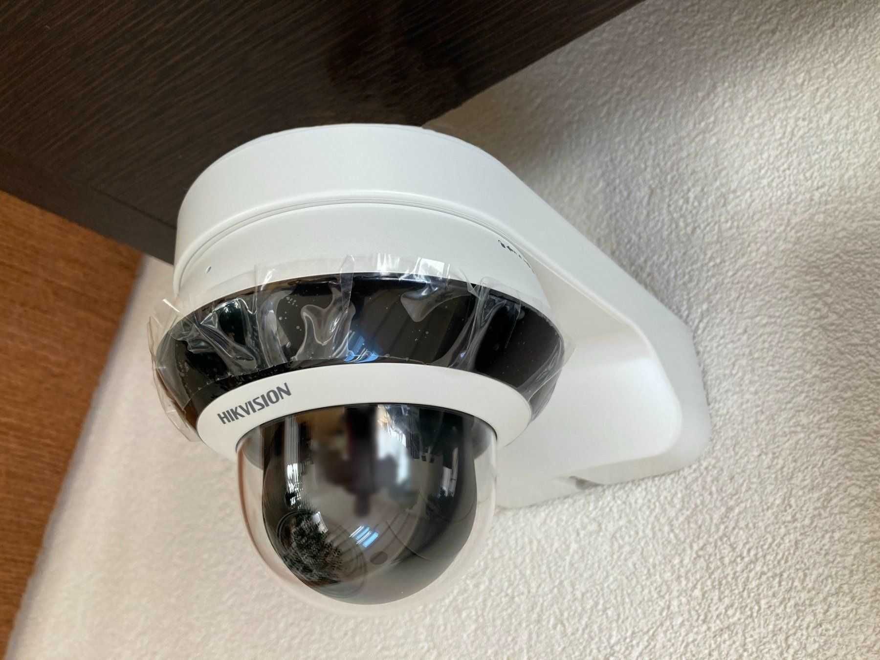 IP роботизована камера Hikvision DS-2CD1A43G0-IZU 2A404IW 3A400BW-DE