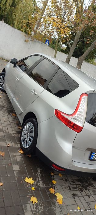 Renault grand scenic 3 2011 рік